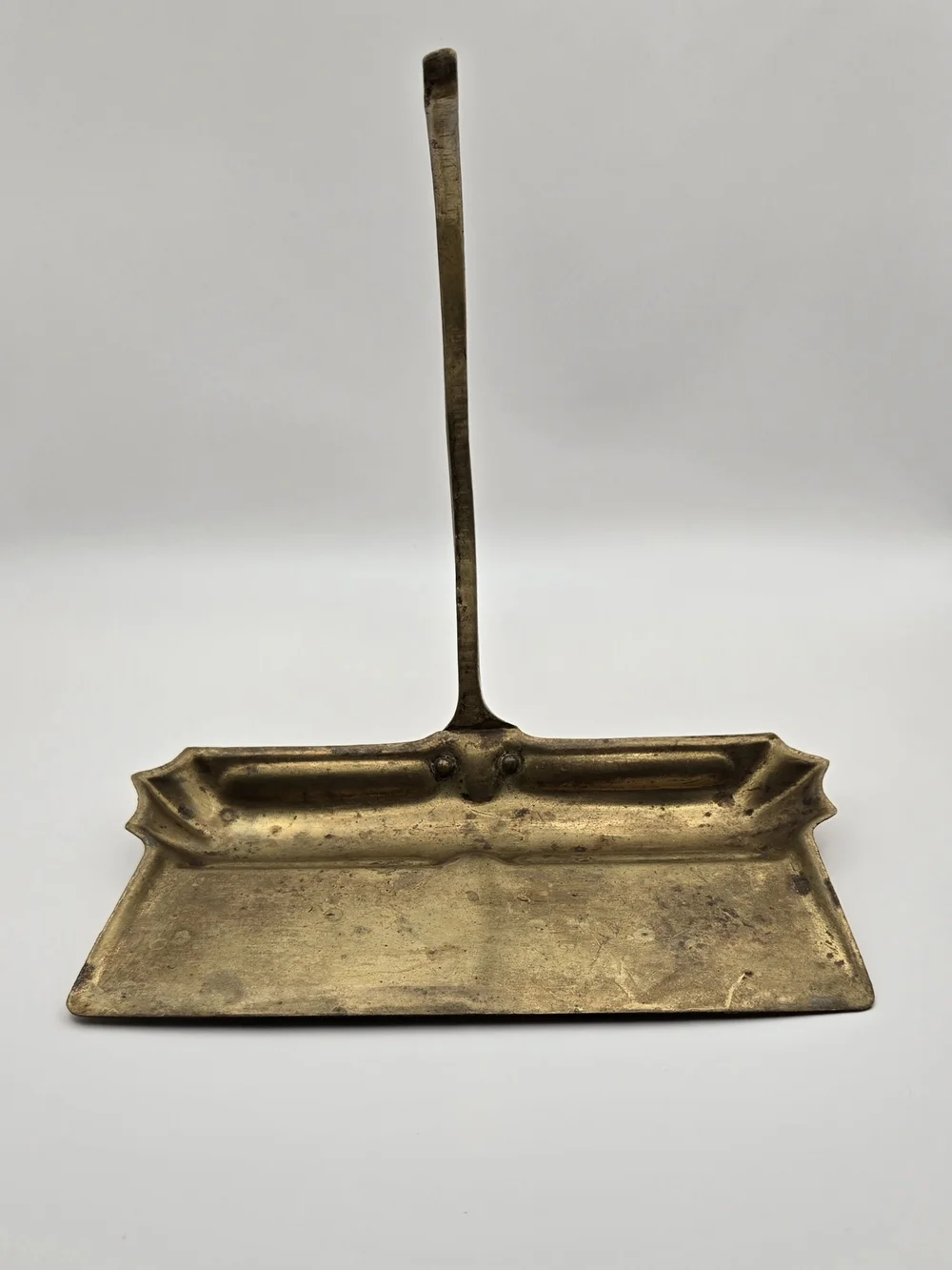 ✨ Vintage Brass Silent Butler Crumb Catchers – Set of 2 - Picture 8 of 15